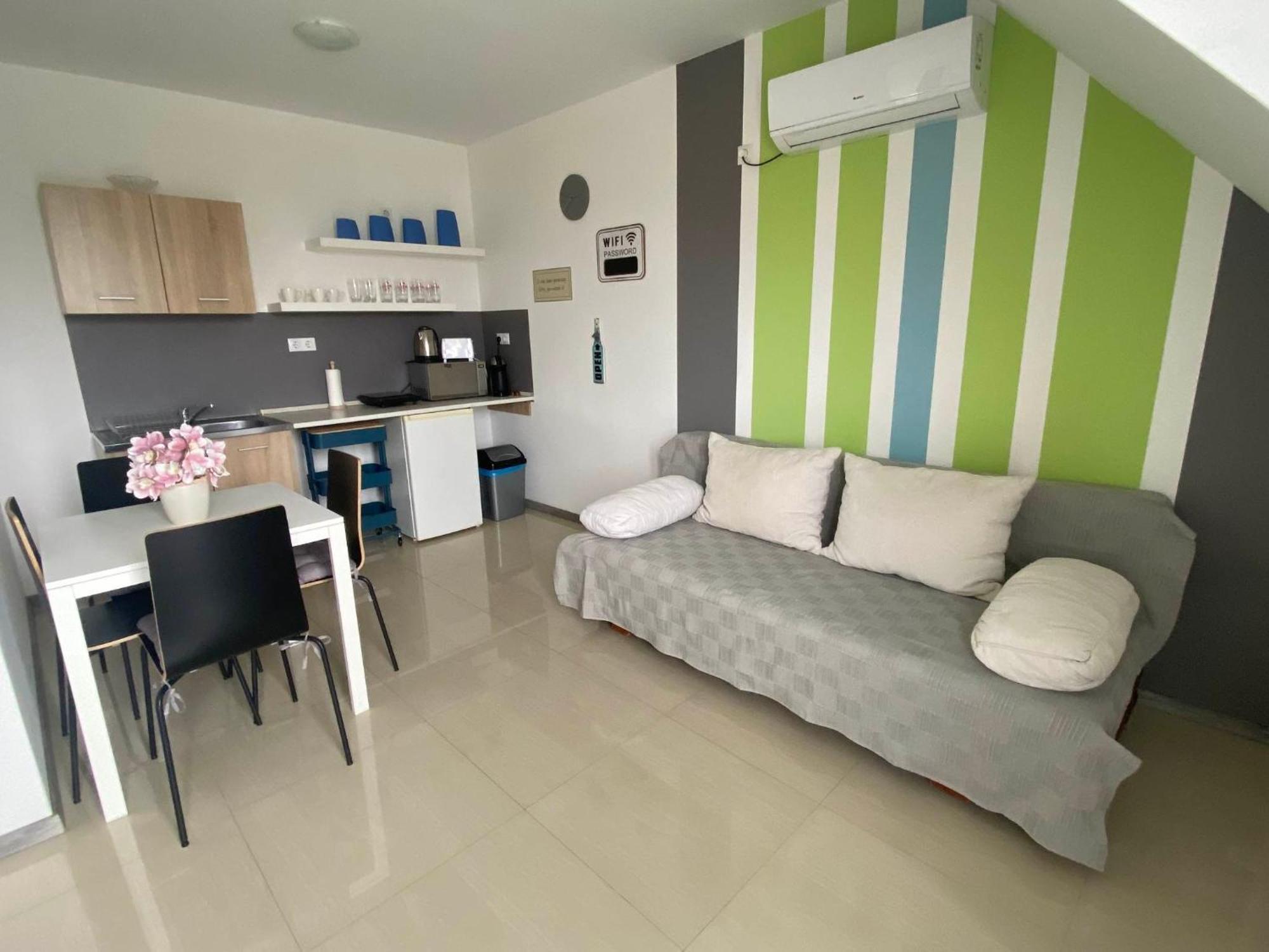 Lexy Family Apartman Hajduszoboszlo Exterior photo