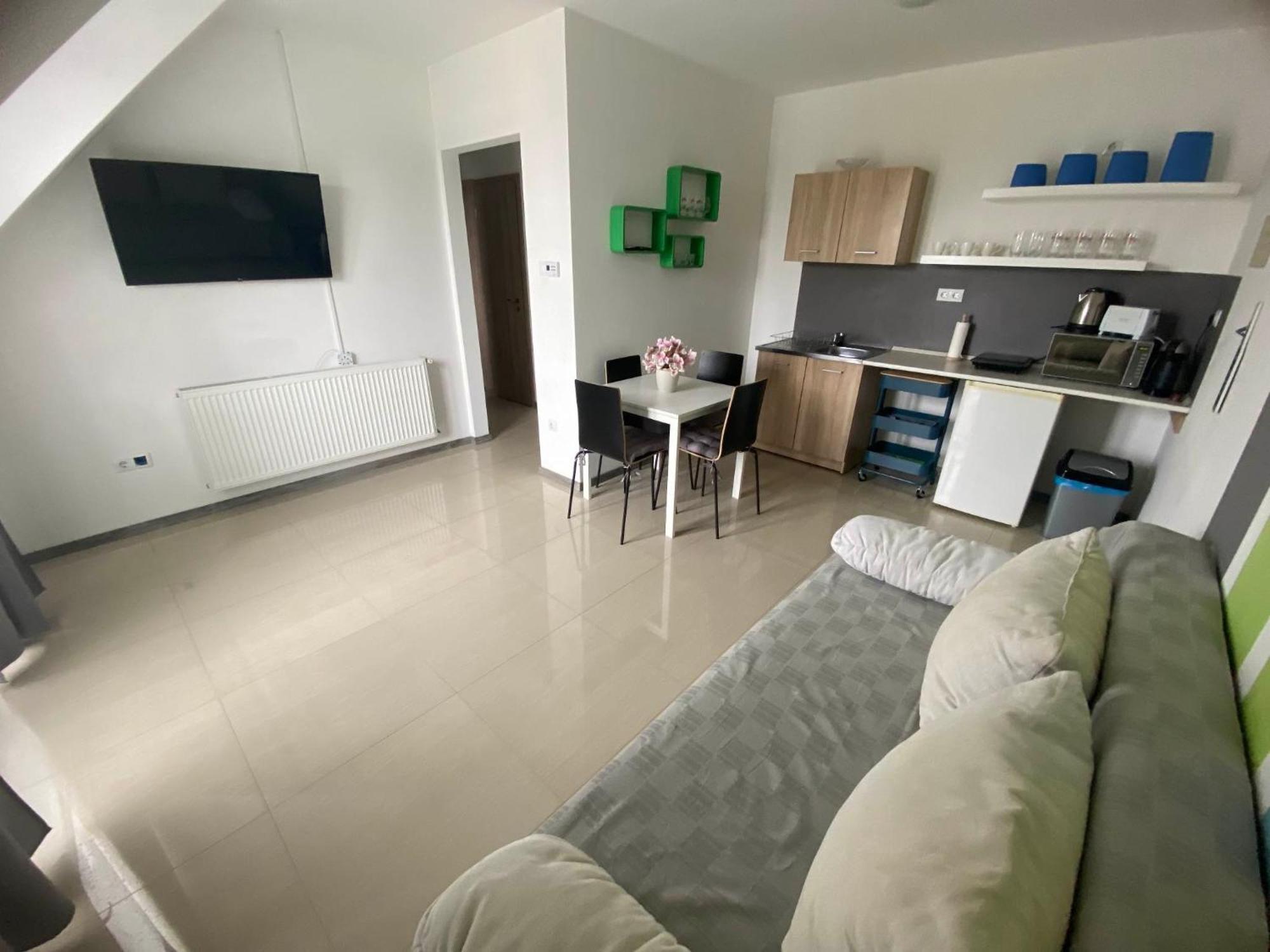 Lexy Family Apartman Hajduszoboszlo Exterior photo